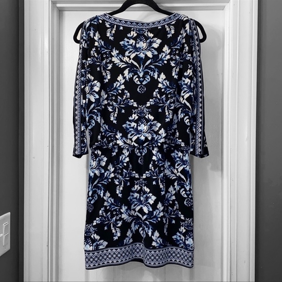 White House | Black Market Blouson Dress - Picture 4 of 6